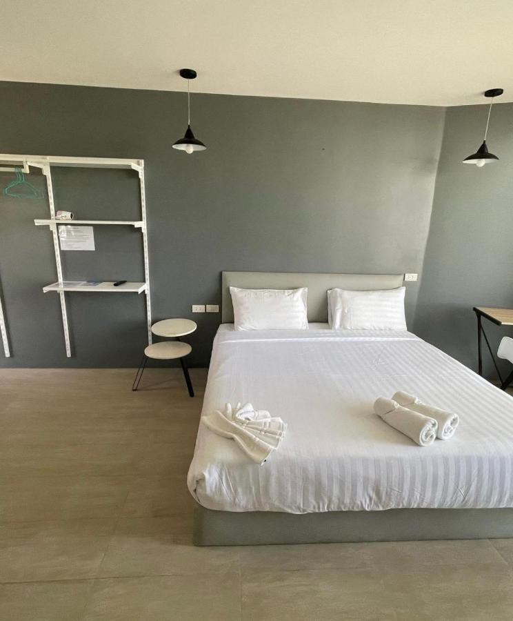 Phuket Muay Thai Hotel Rawai Beach Eksteriør bilde