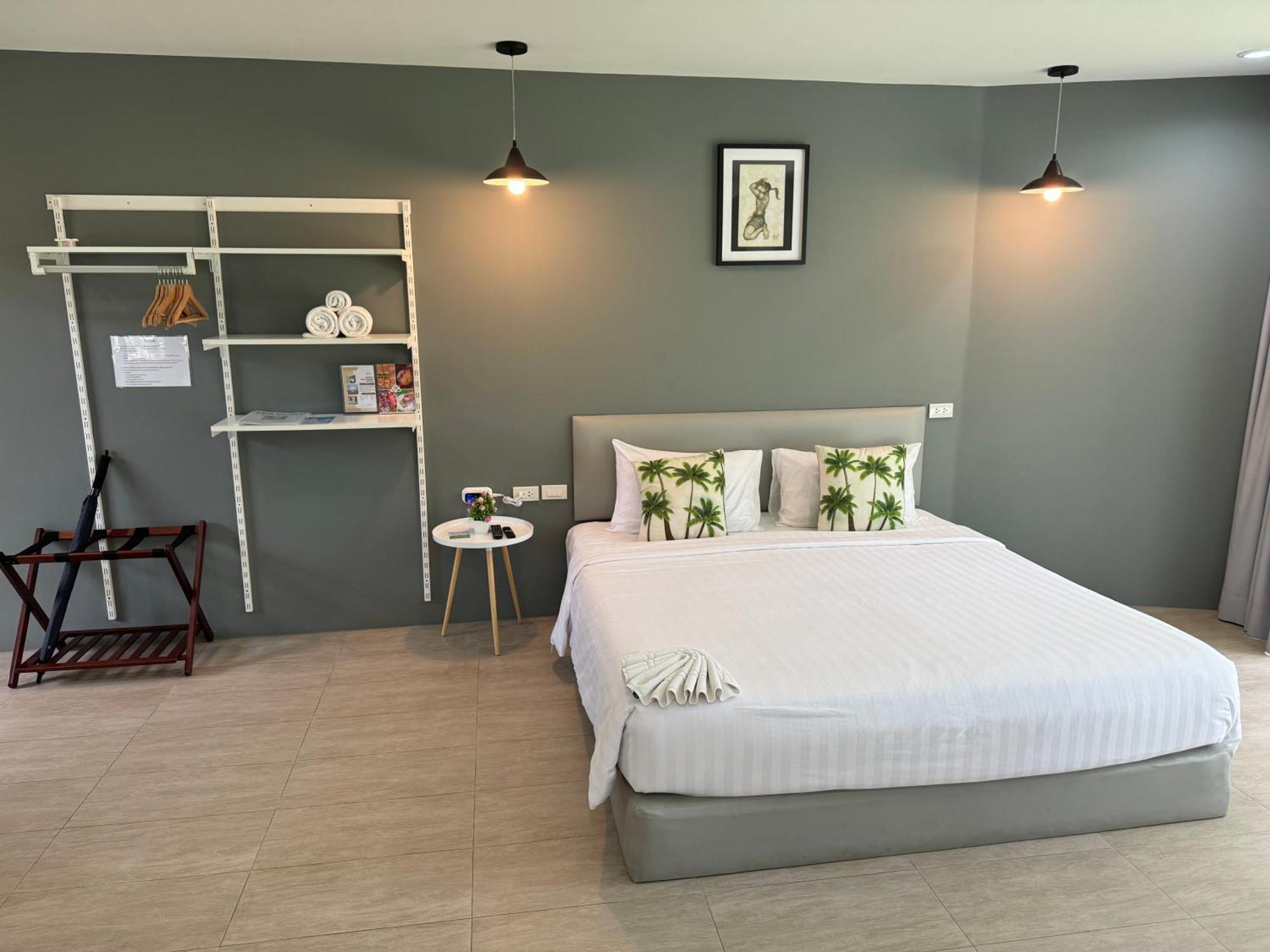 Phuket Muay Thai Hotel Rawai Beach Eksteriør bilde